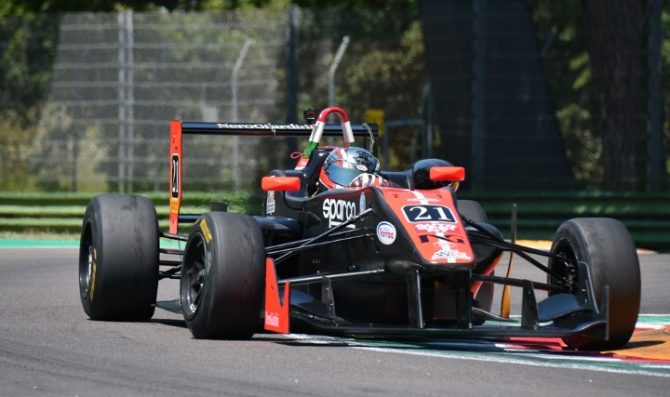 Bracalente, pole e vittoria