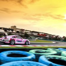Preining takes flag-to-flag win