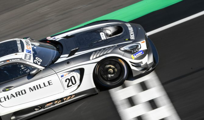 Onslow-Cole in pole a Silverstone