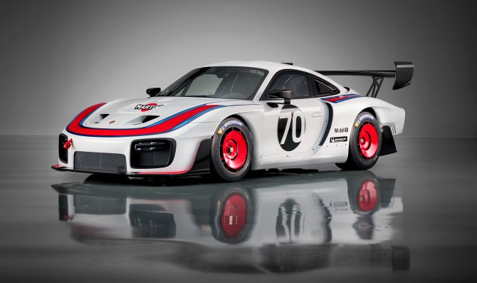 Porsche unveils new 935