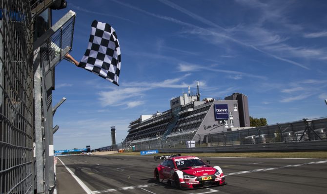 Al Nurburgring duello Audi