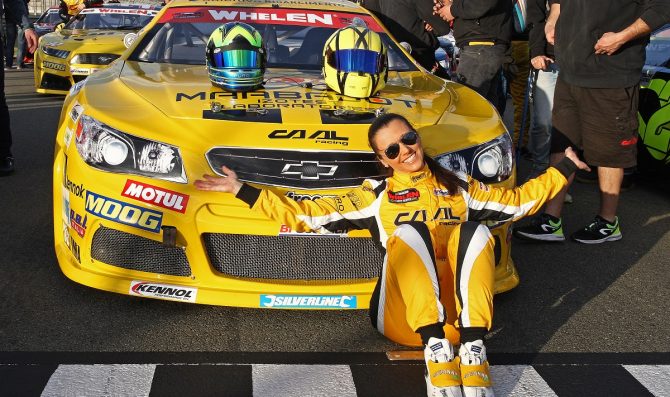 “Lady NASCAR” nella finale della smart e-cup: Arianna Casoli debutta ad Adria