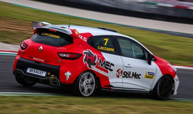 Ricciarini domina al Mugello