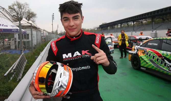 Guidetti tra Jas Junior Program e TCR Italy