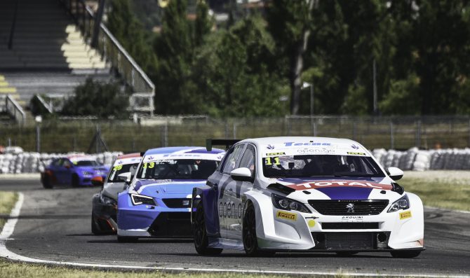 LA PEUGEOT 308TCR SUBITO SUL PODIO DEL TROFEO SUPERCUP