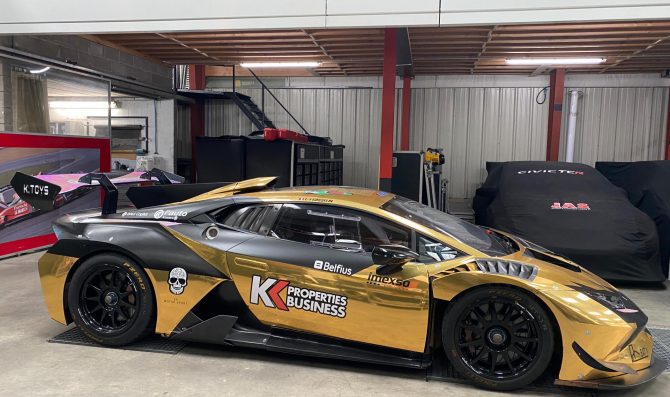 Fascicolo debutta nel Super Trofeo
