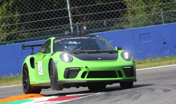 Il Porsche Club GT torna in pista a Imola