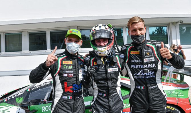 Dominio Lamborghini a Vallelunga