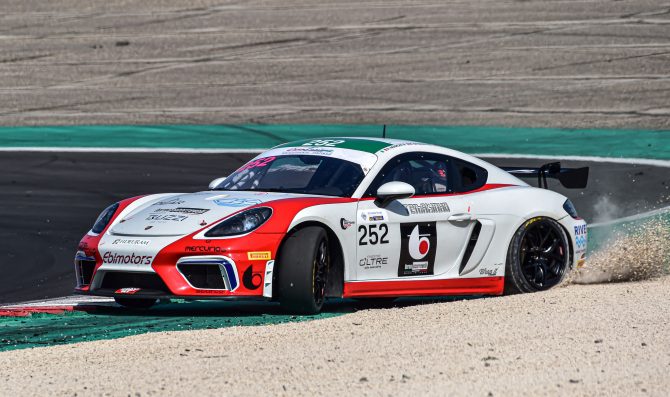Tre Cayman per Ebimotors