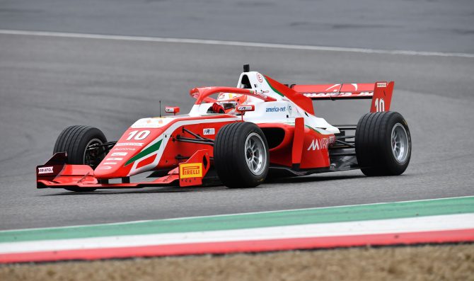 Monza: Petecof davanti nei test