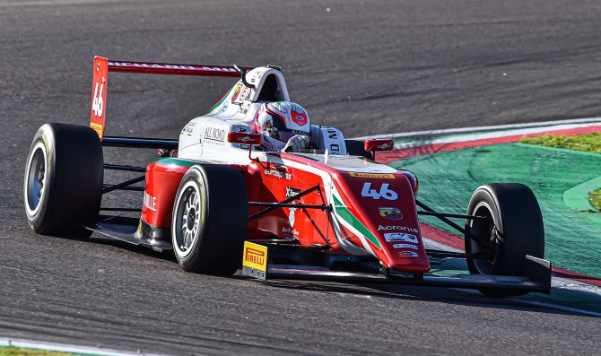 Imola: Minì vince Gara 1 e allunga