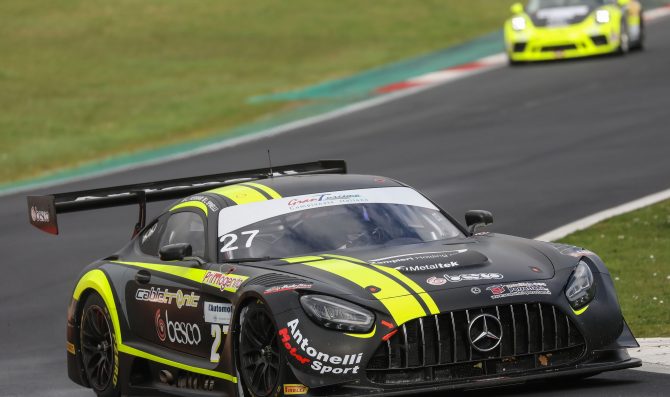Ferrari e Spinelli imprendibili nelle qualifiche di Vallelunga
