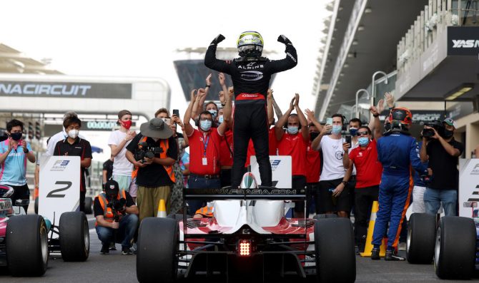 F3 Asia, Guanyu Zhou campione