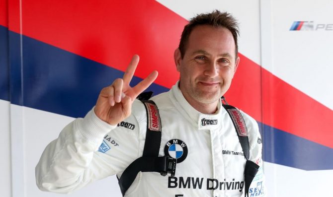 Fascicolo-Neri con la BMW GT4 di Ceccato