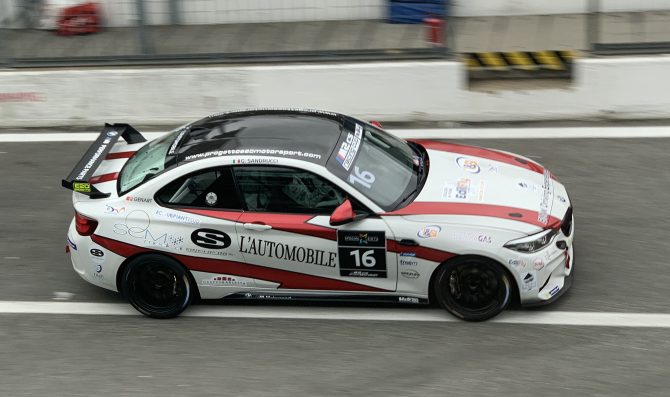 BMW M2: in pole Brigatti e Sandrucci