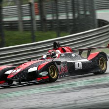 Giacomo Pollini fa sua la prima pole