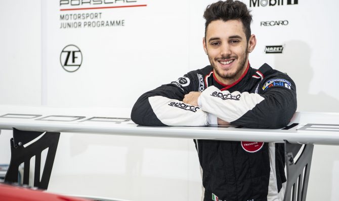 A Magny-Cours bene gli italiani