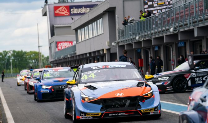 Jelmini in pista al Paul Ricard