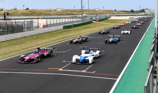 Molinaro prende tutto a Misano