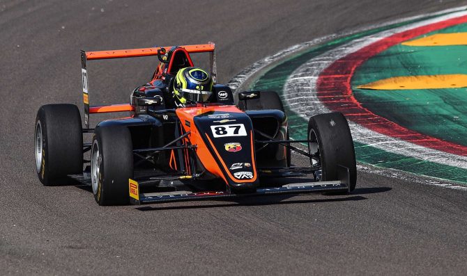 Imola: Bearman inizia bene