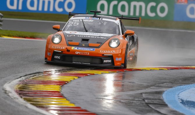 Ten Voorde set the pole at Spa