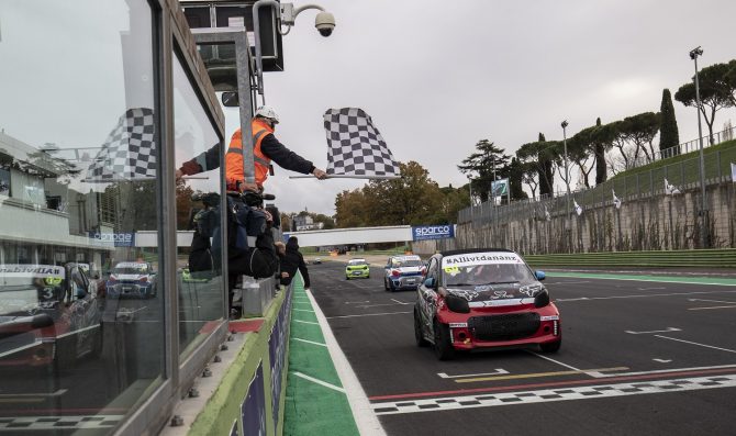 Savoia & CityCar Bari Campioni smart e-cup
