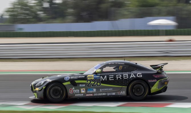Bencivenni domina Misano nel GT Italia Sprint