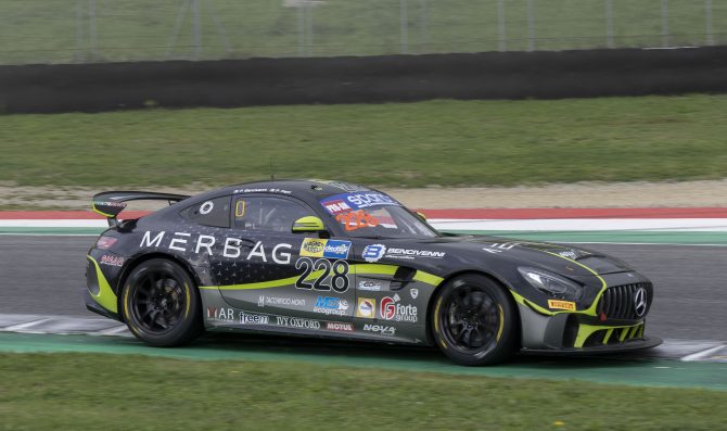 Bencivenni e Ferri sono i Campioni Italiani GT Sprint GT4